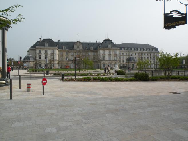  vue generale de la Préfecture